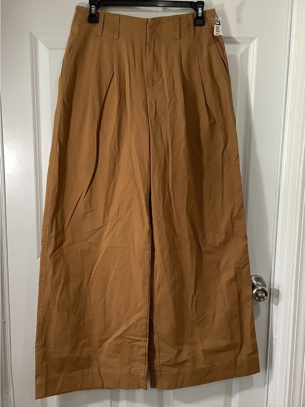 a new day Caramel Tan Trousers wide leg size 4. NWT.